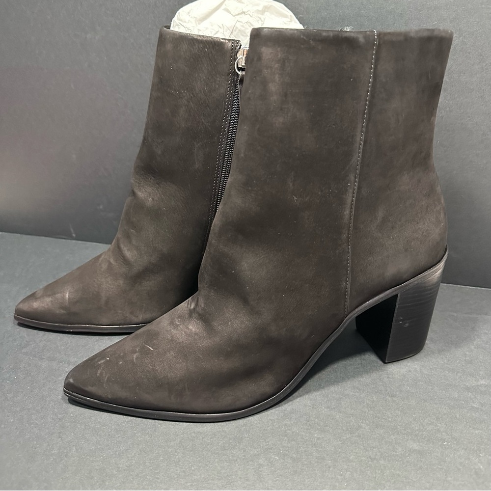 Schutz Mikki Suede Leather Ankle Bootie Black 11 B New with box